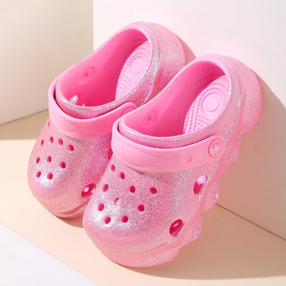Girls' Clogs for Toddlers & Kids Lightweight Garden Shoes Breathable Slip-On Slides Sandals Slippers Children'S Beach Water Shoes