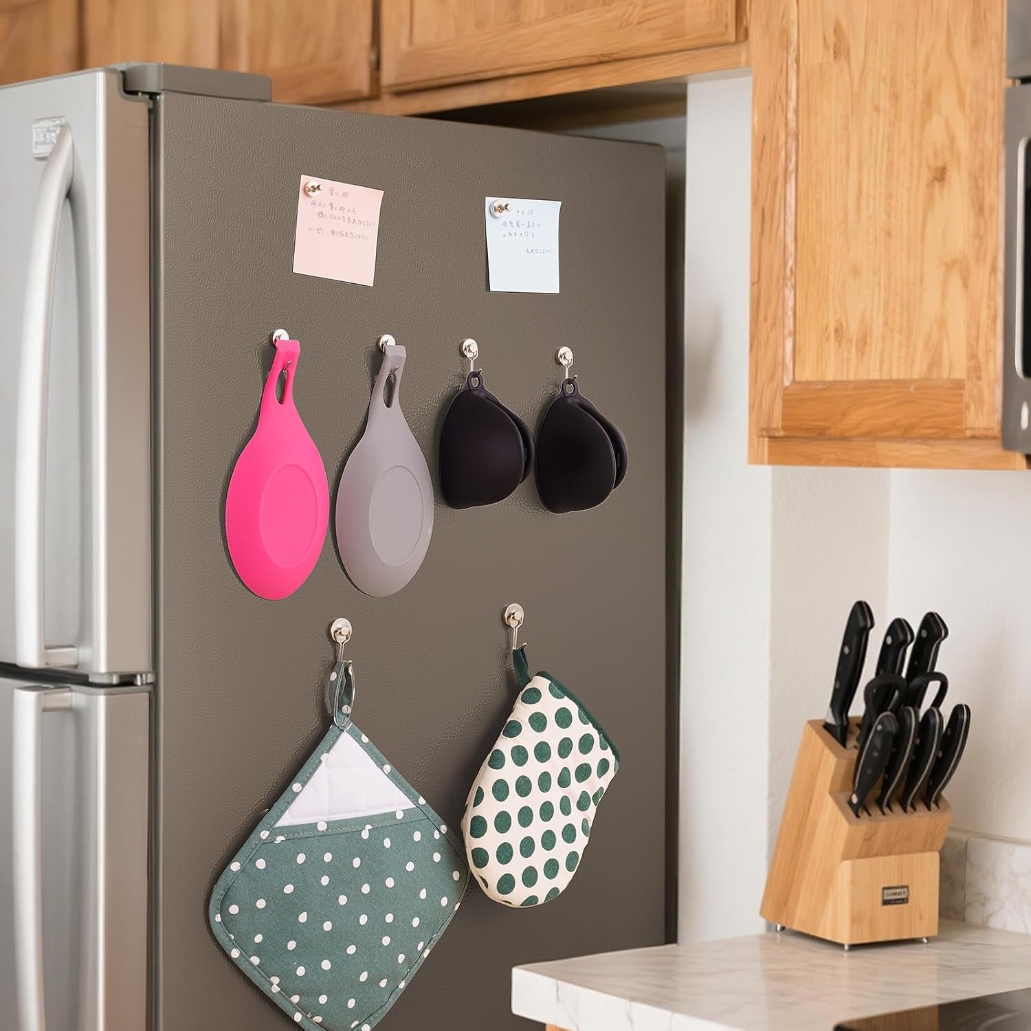 Mini Magnetic Hooks, Strong Neodymium Magnet with Hook, Heavy Duty Small Metal Hanging Hook Max Load 19 Lbs for Kitchen Fridge Grill Office 12 Pack